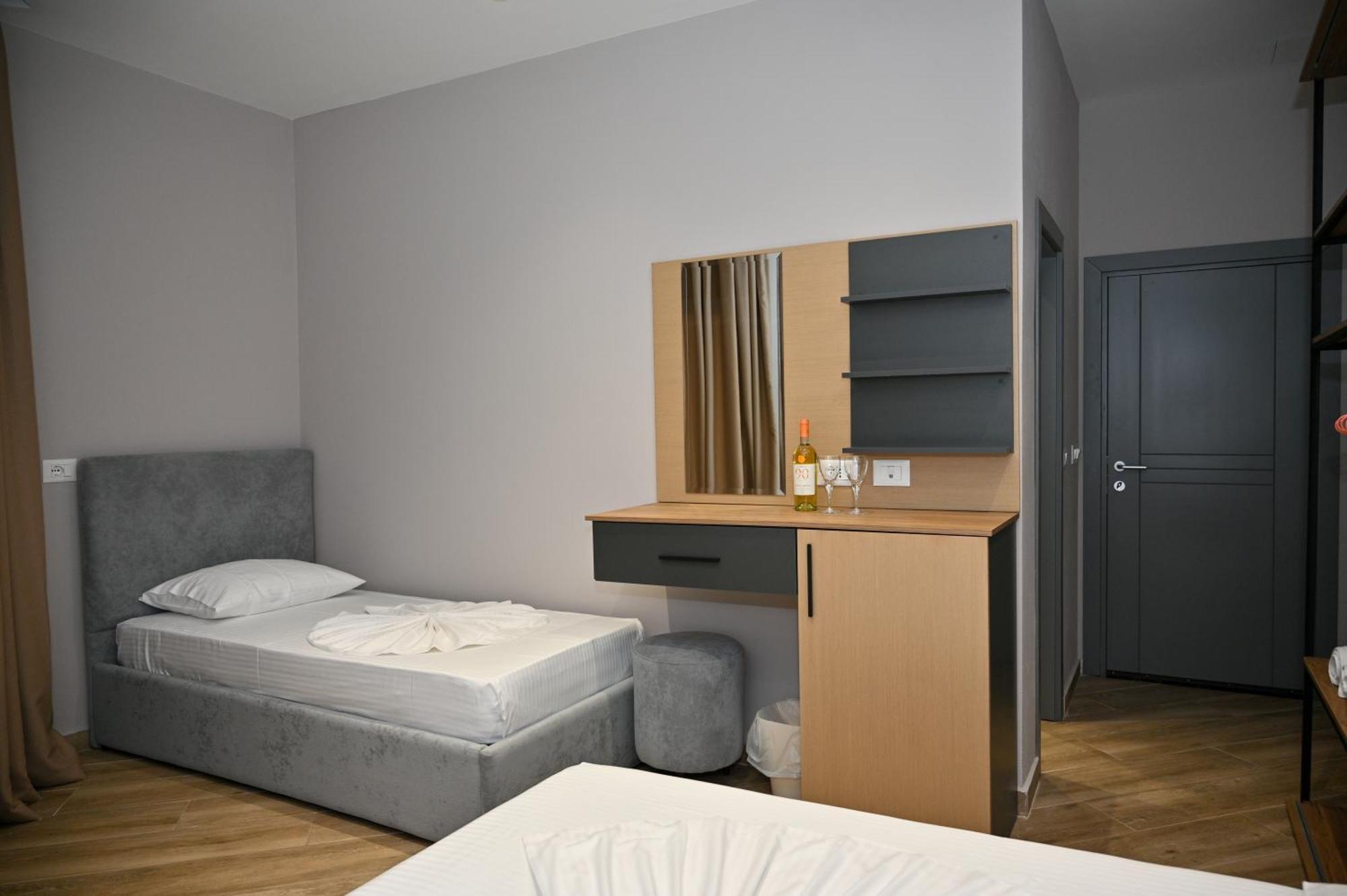 MonDuro Hotel Durrës Habitación foto